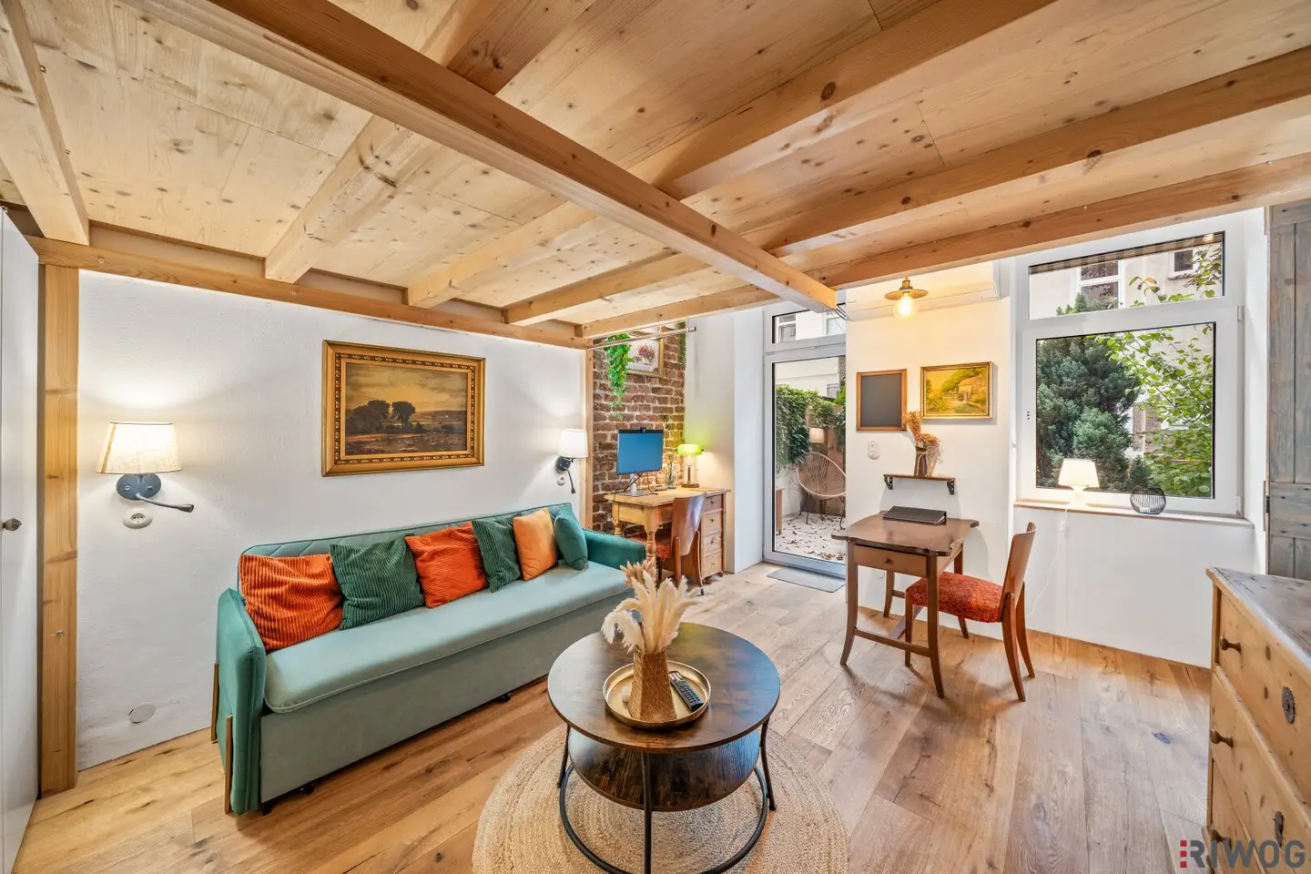 Near Brunnenmarkt and U6 Thaliastraße, idyllic ground floor apartment with outdoor area, quiet location, between Koppstraße and Thaliastraße