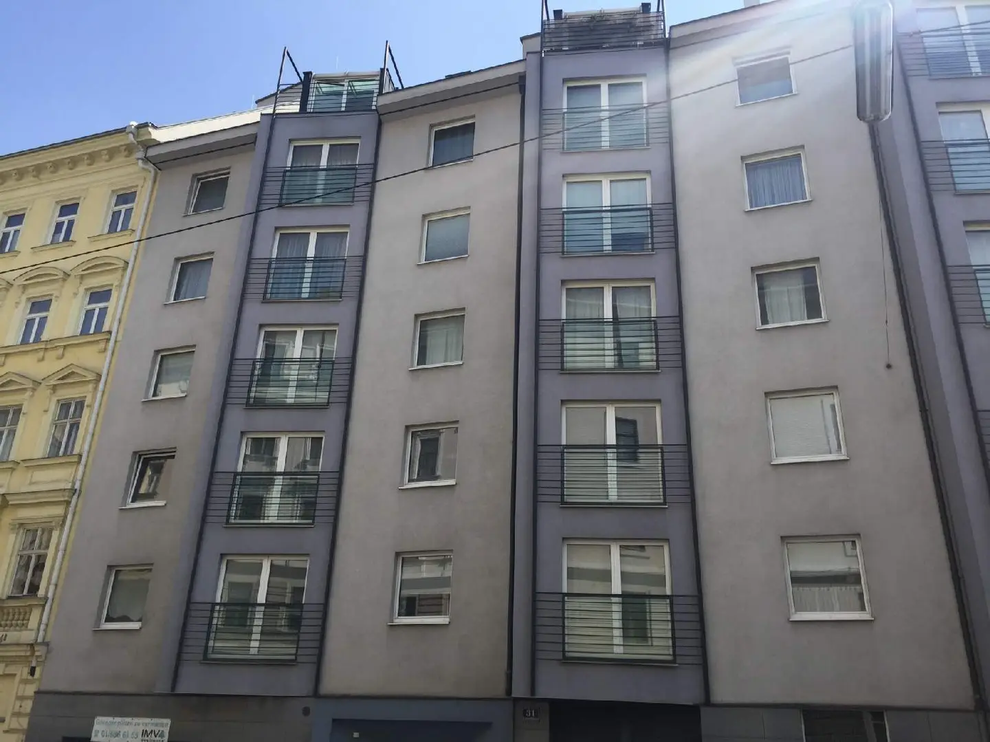 Lichtdurchflutete Neubauwohnung mit Lift und Gemeinschaftsgarten