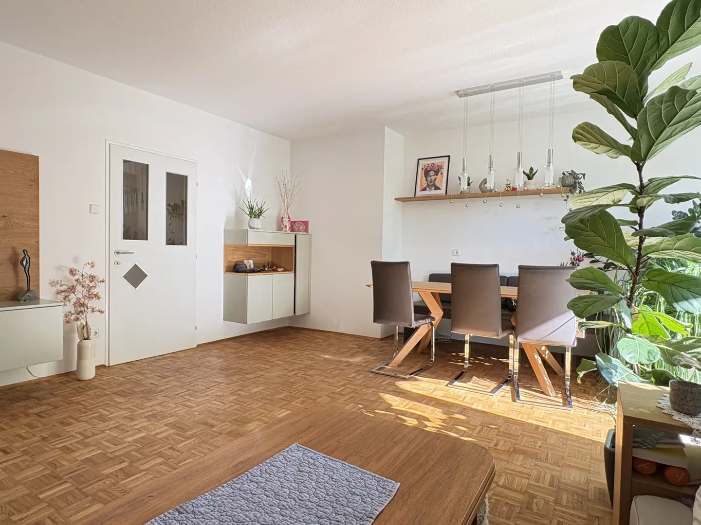 Zentrale Wohnung mit ruhiger Innenhofloggia