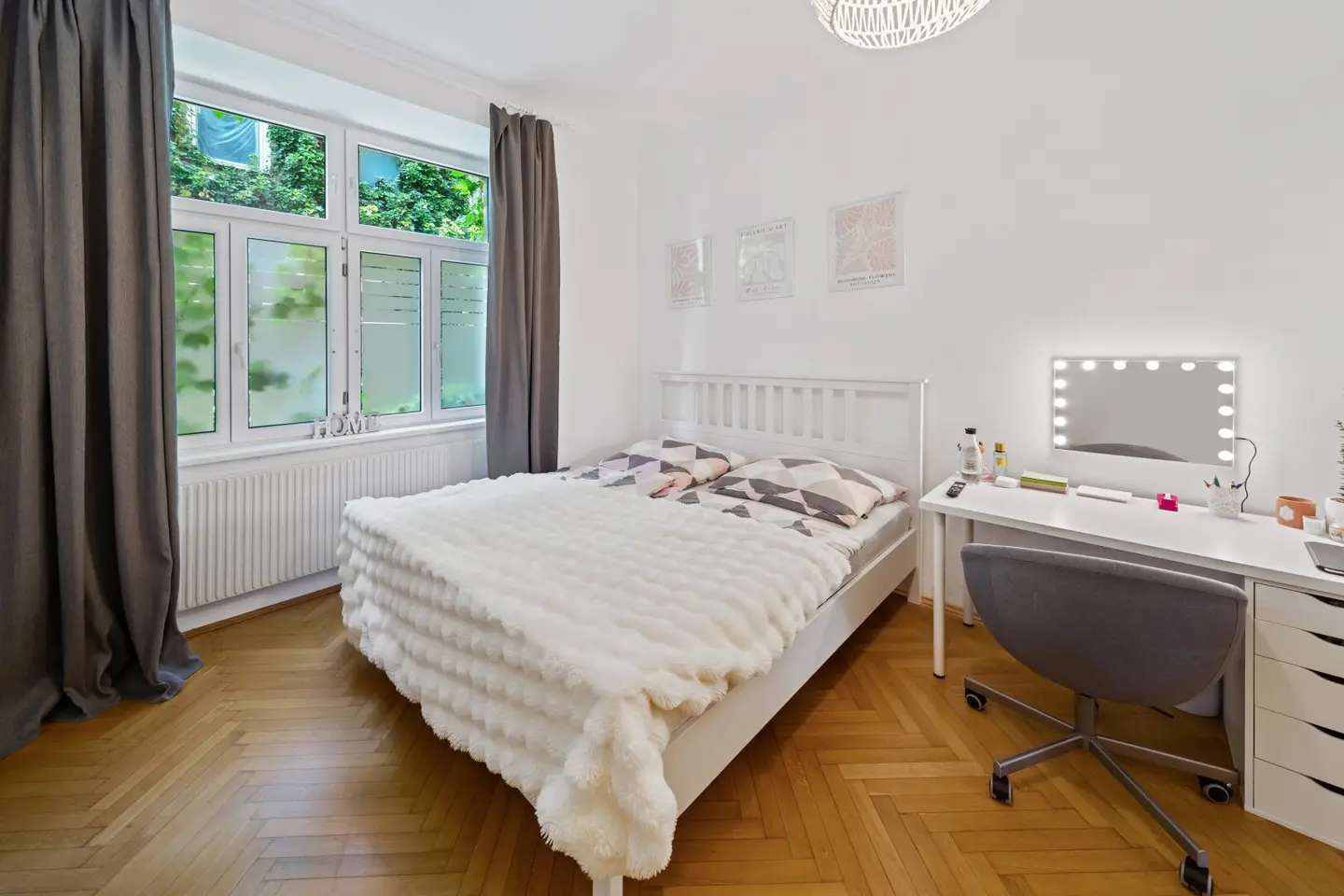 Investment apartment with perspective, three separate living areas, two of them rented
