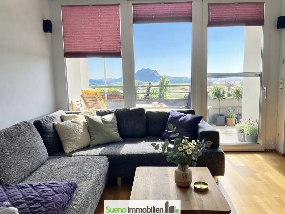 Neuwertige Wohnung mit traumhaftem Panoramablick, Tiefgaragenstellplatz und Loggia/Balkon