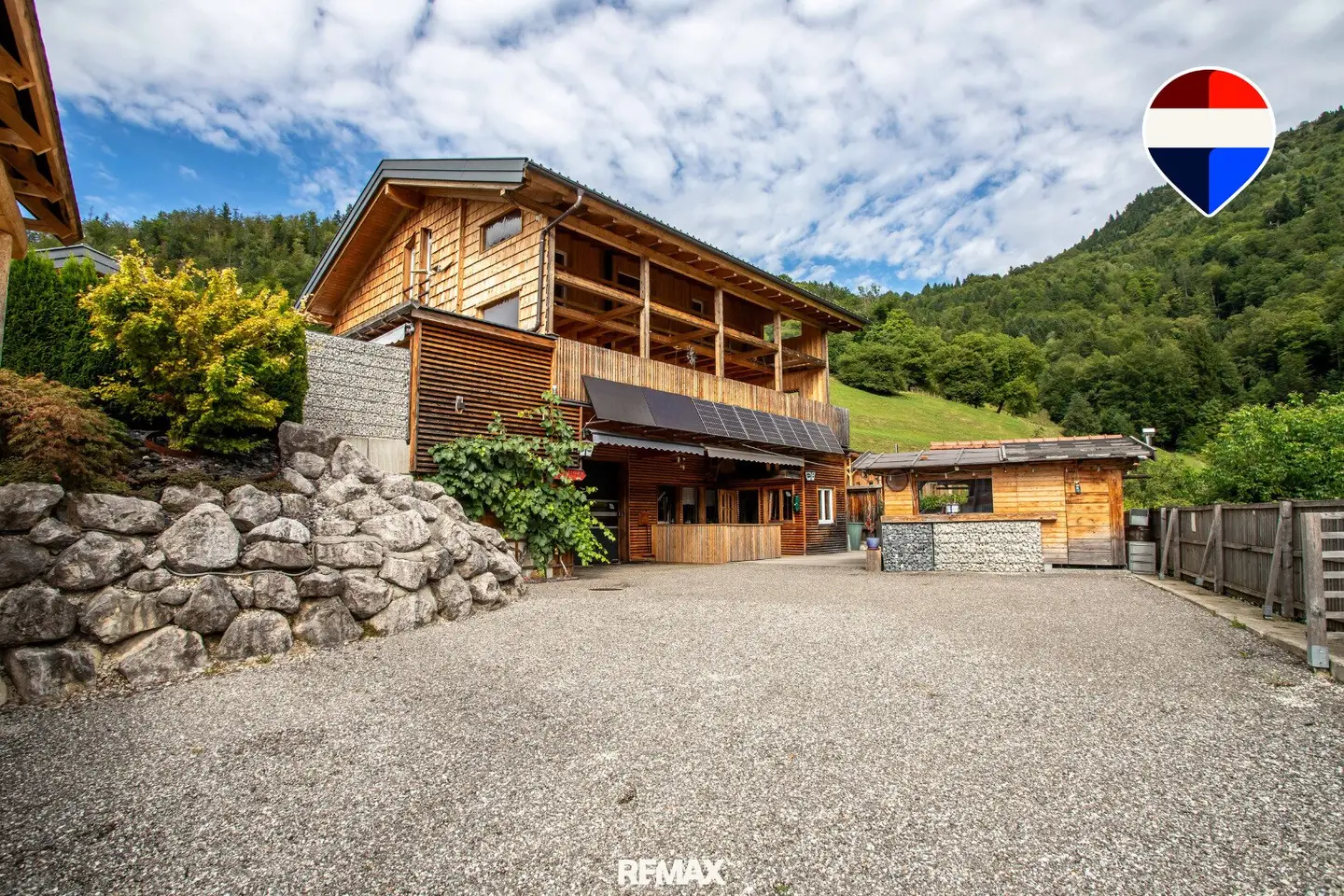 Special retreat in the Salzkammergut – spacious house in sunny green location in Bad Ischl