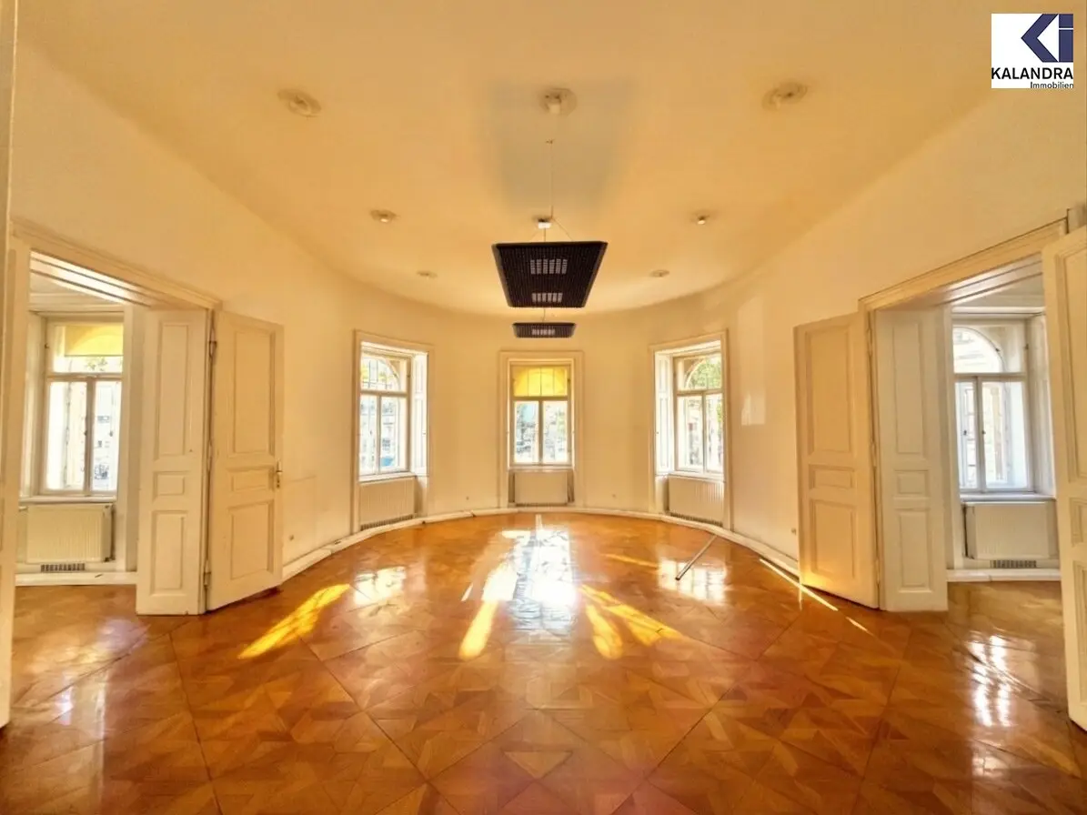 360 TOUR // KLASSISCHES ALTBAUBÜRO KARLSGASSE