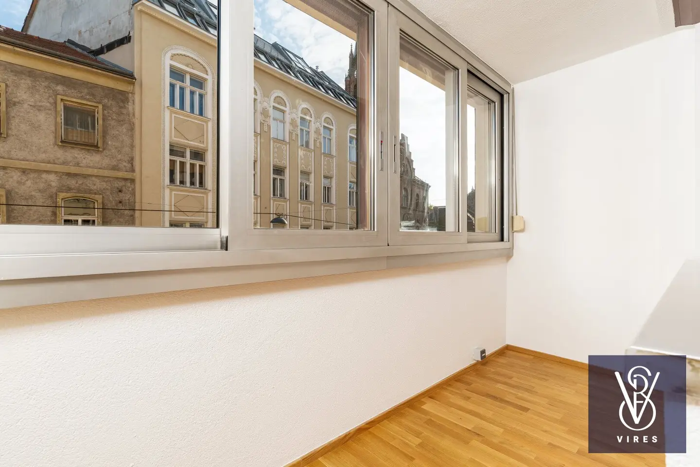 2. OG: Verglaste Loggia, Ausblick
