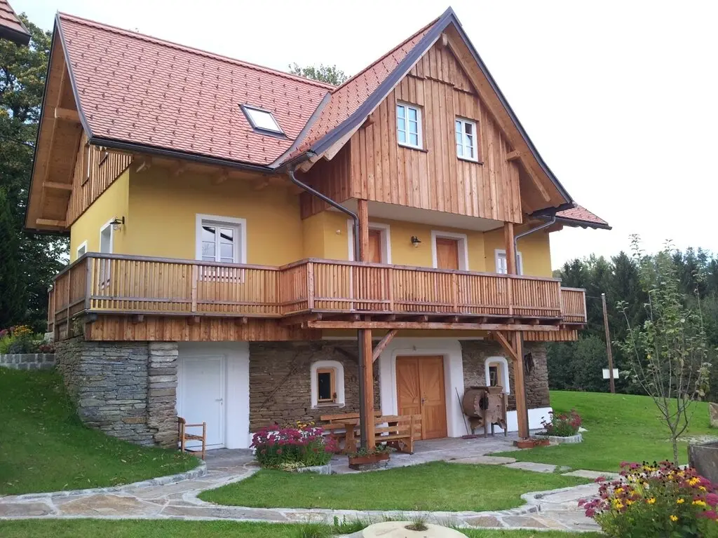 8511 Greisdorf Top 1: Schöne Hausetage mit ca. 65m² Wfl. und Balkon!