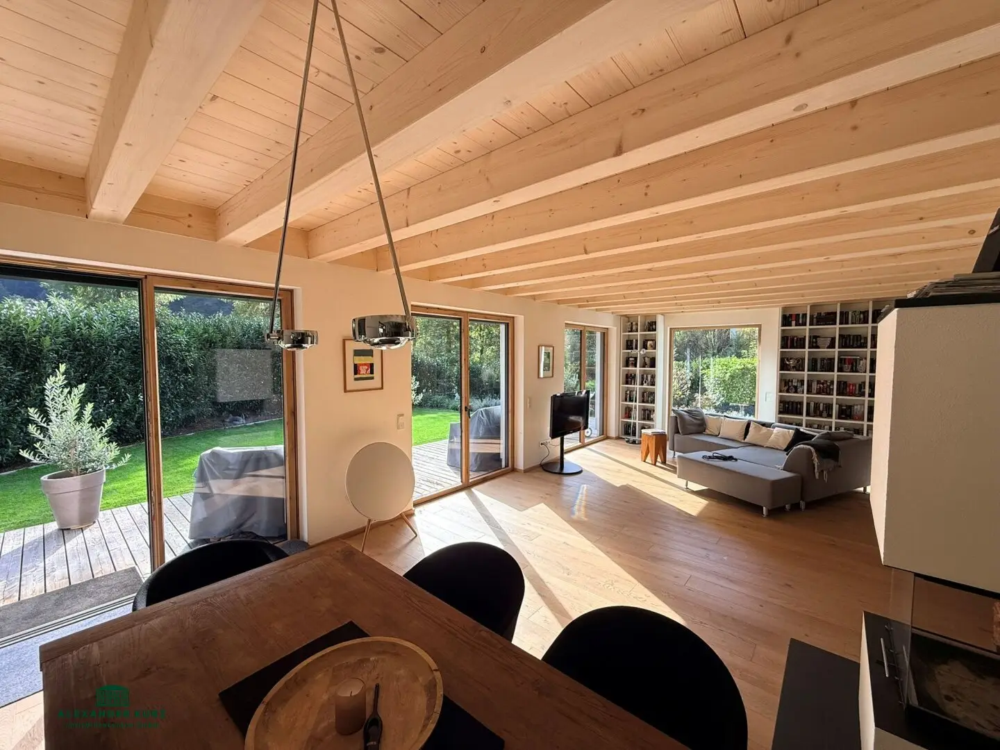 High-quality new build house with lake and mountain view in Scheffau