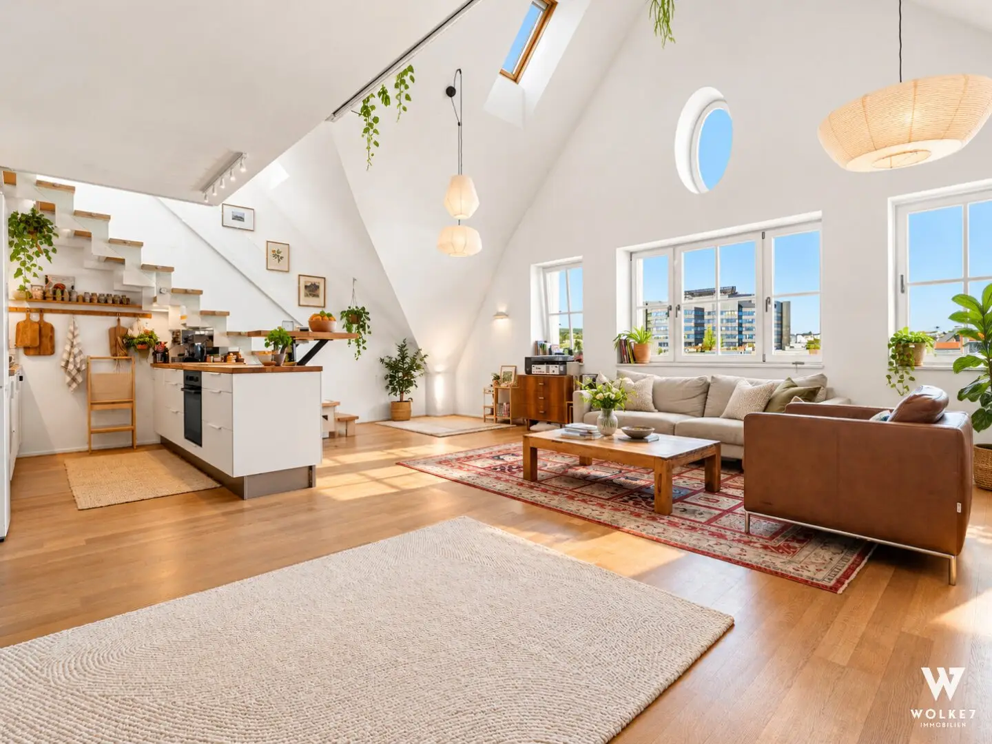 Above the roofs of Hietzing – Living with panoramic views, character and freedom