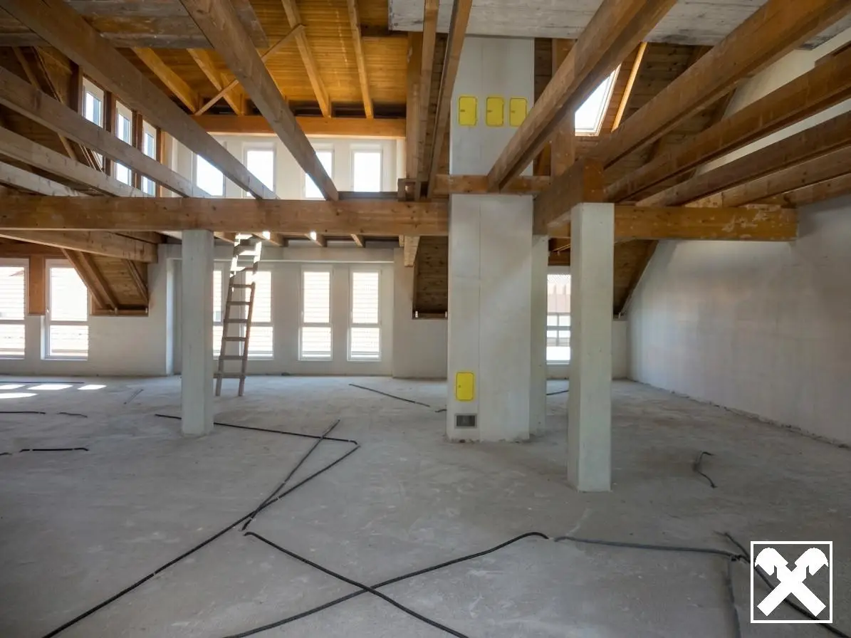 Wohnung zentral gelegen mit Aufzug ausbaubar