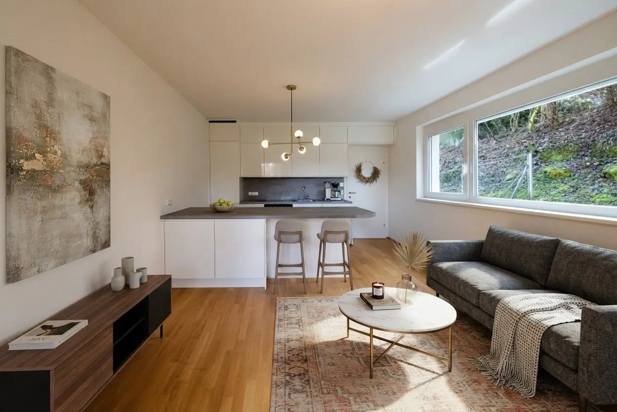 Exklusive Neubauwohnung mit 117 m² Garten und Parkplatz in absoluter Ruhelage