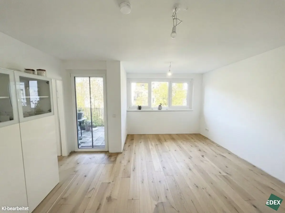 Helle 2-Zimmer-Wohnung mit Balkon nahe der U3