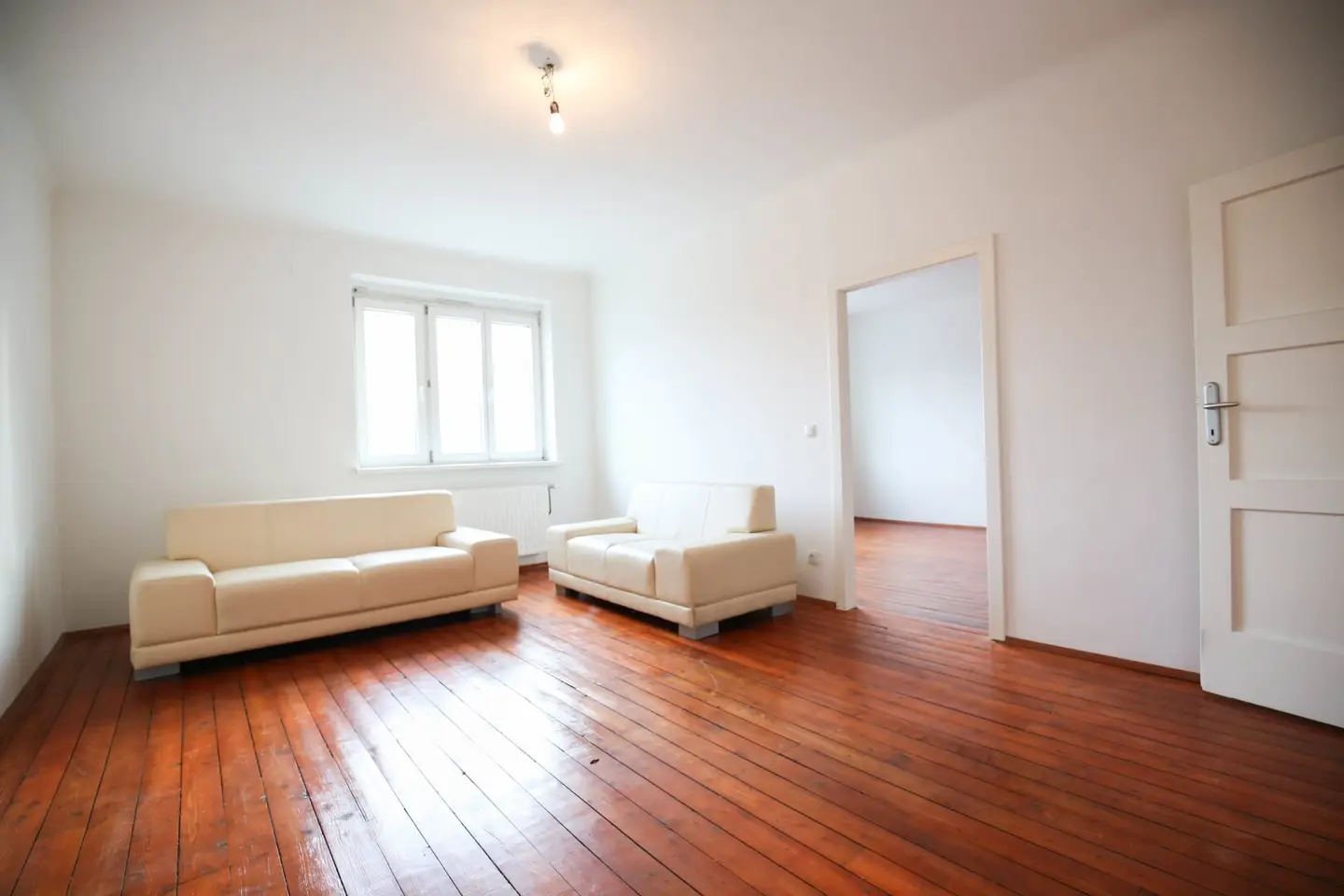 BRIGHT LIVING AT SCHWEIZERGARTEN – 3 ROOMS ON APPROX. 80 M²