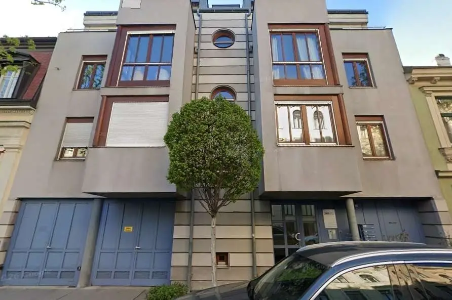 Kompakte Wohnung mit separater Küche und Aufzug