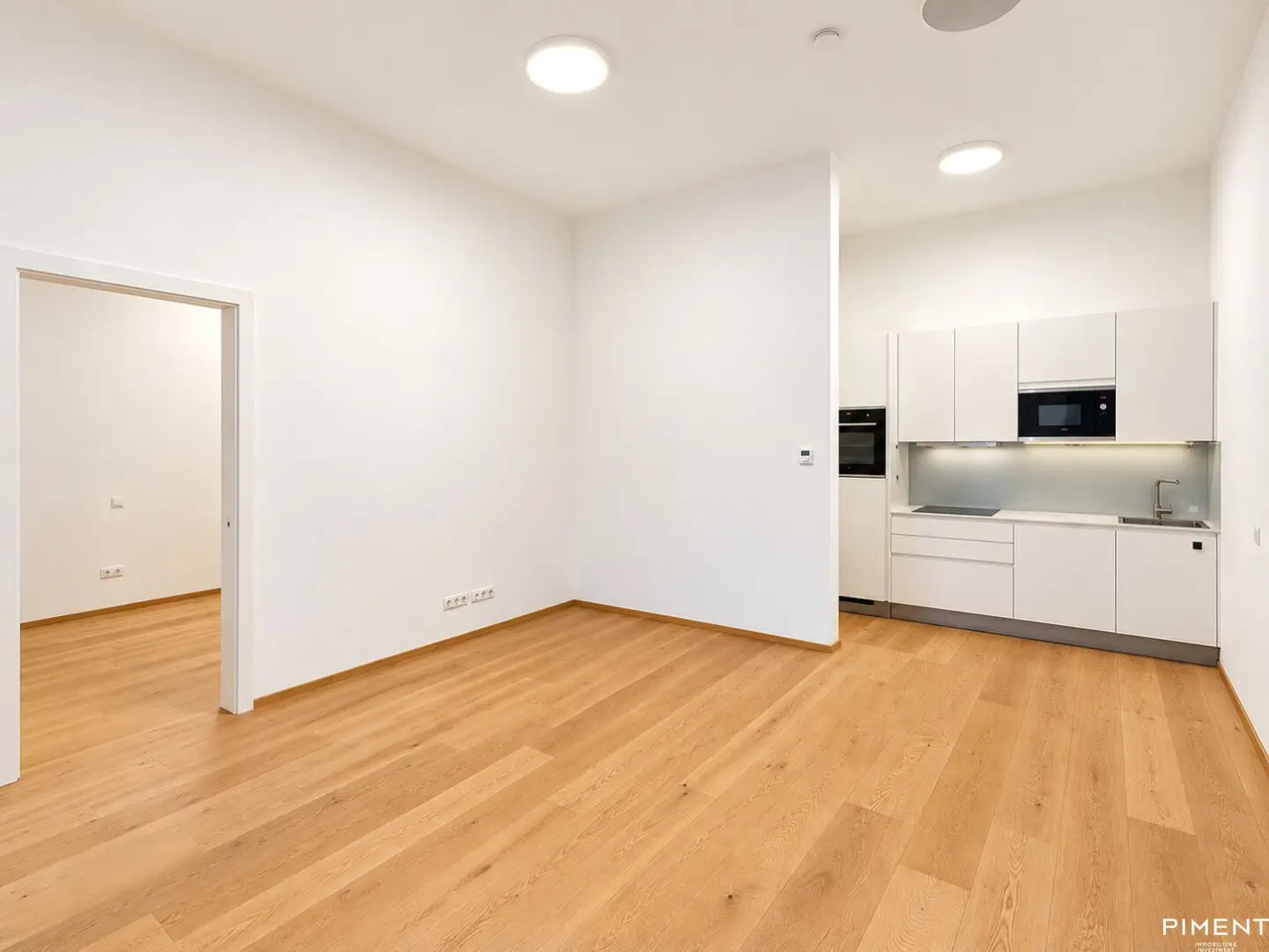 Charmante 2-Zimmer-Wohnung mit Westterrasse in ruhiger Innenhoflage