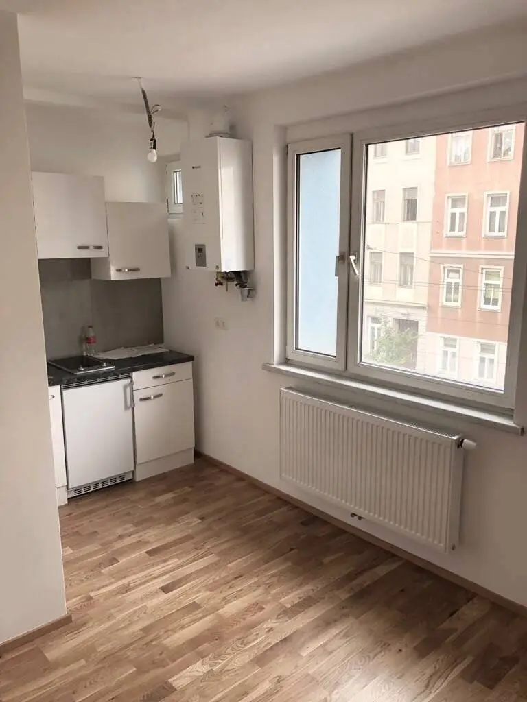1140 Wien – Frisch sanierte Anlegerwohnung mit zwei vermieteten Einheiten!