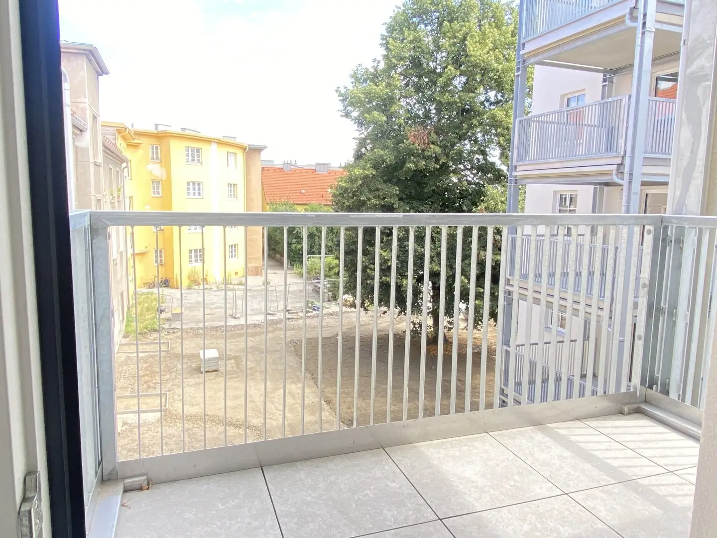 Licht und klare Linien prägen das Ambiente dieser Wohnung - GEFÖRDERT!