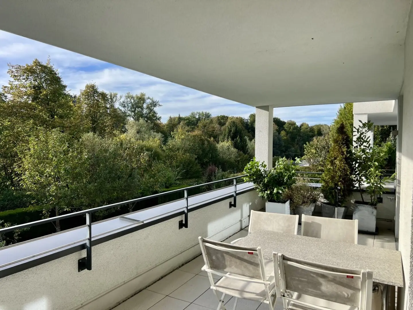 Exclusive Living on the Salzach Riverbank - Elegance and Quality of Life at the Gates of Salzburg