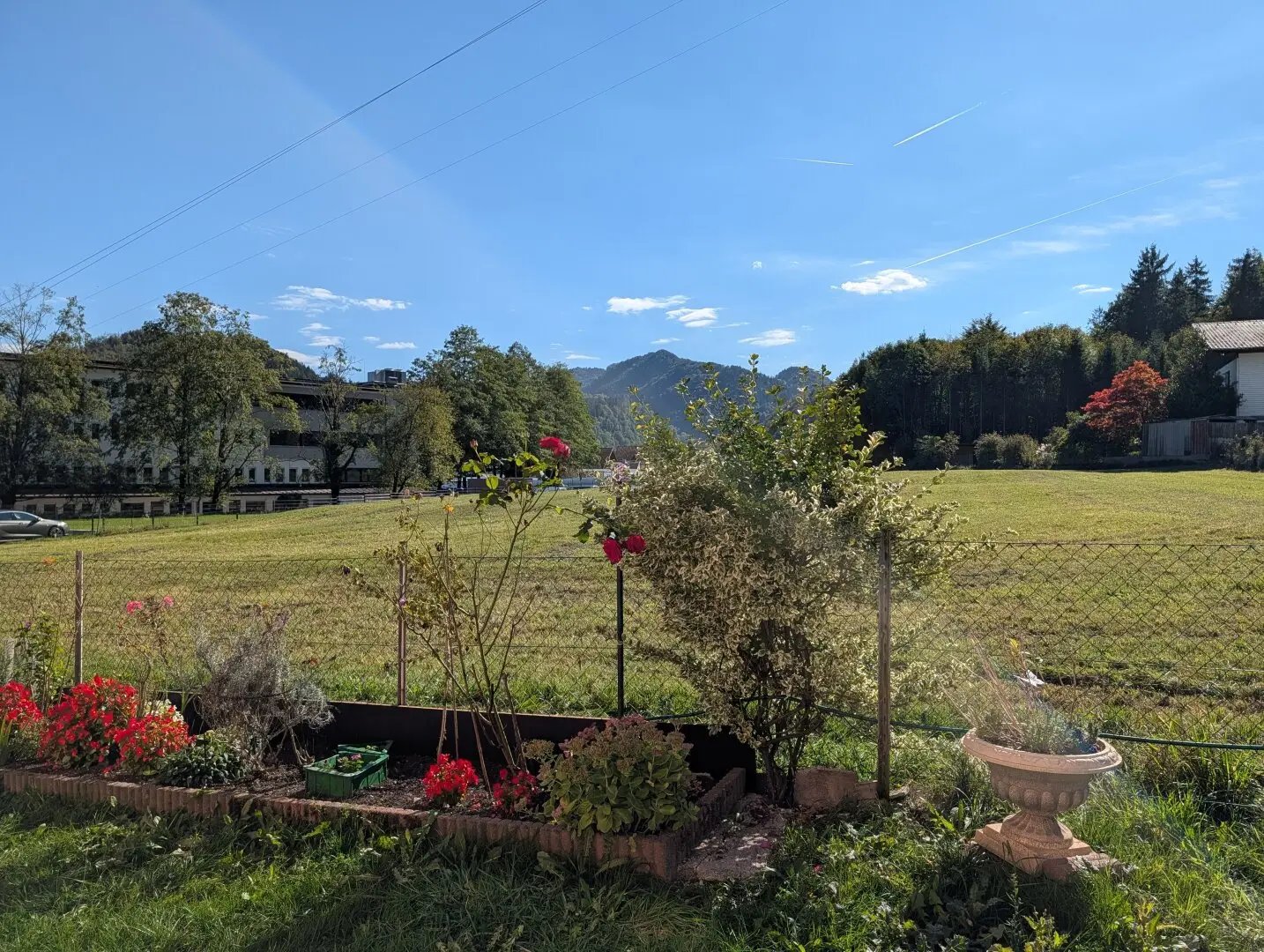 Charming 3-room apartment with mountain view and individual design potential in Grödig