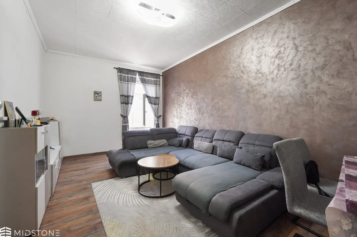 Großzügige 2-Zimmer-Wohnung mit 72 m² und Gestaltungspotenzial in zentraler Lage von Gmünd