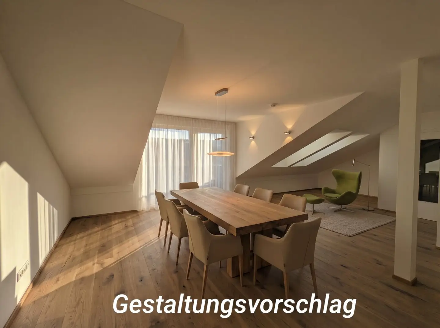 ERSTBEZUG IM ORTSZENTRUM HALLWANG: 140 m² Dachgeschosswohnung mit großer Terrasse &amp; 2 TG-Plätzen!