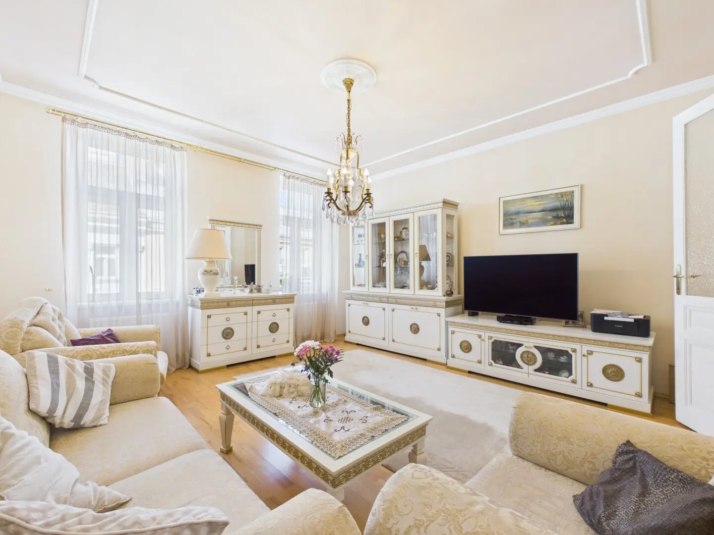 4-room apartment with high ceilings and separate kitchen | 1100 Vienna
