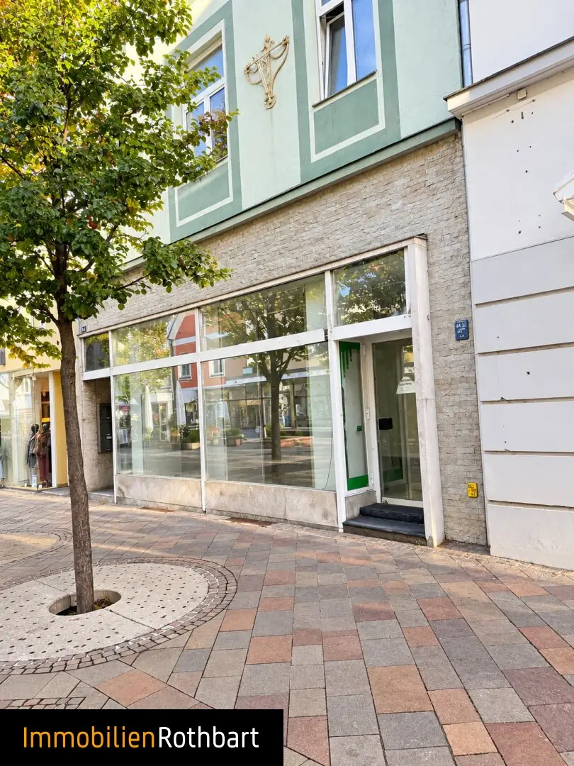 Bright, centrally located retail space in Mittergasse, Bruck/Mur