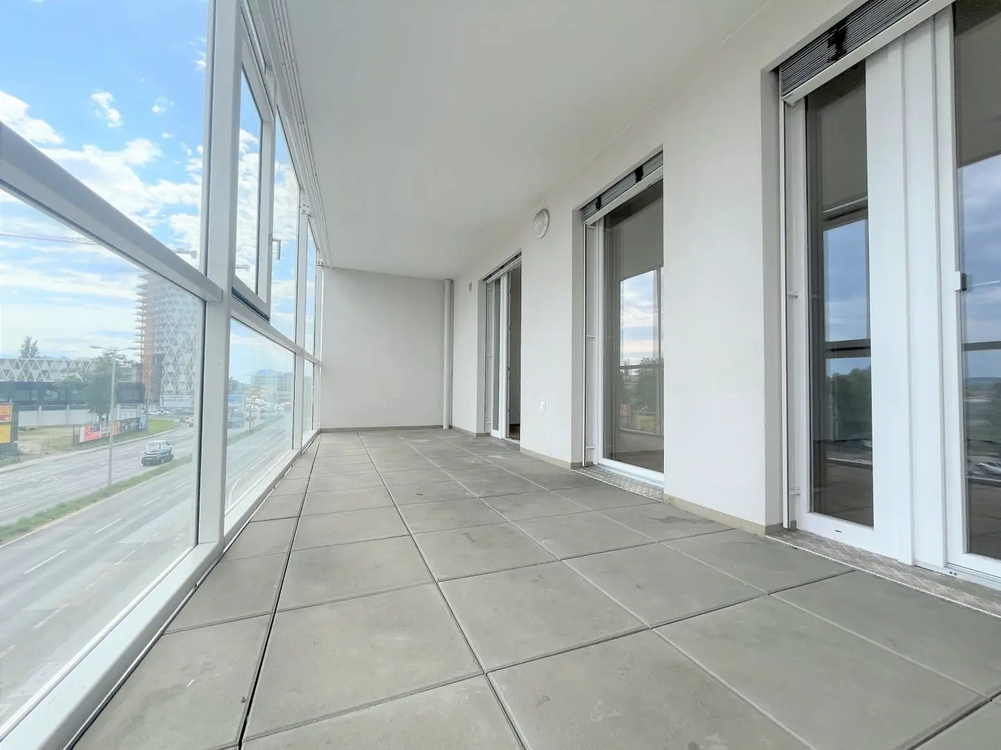 Modern apartment in prime location with loggia