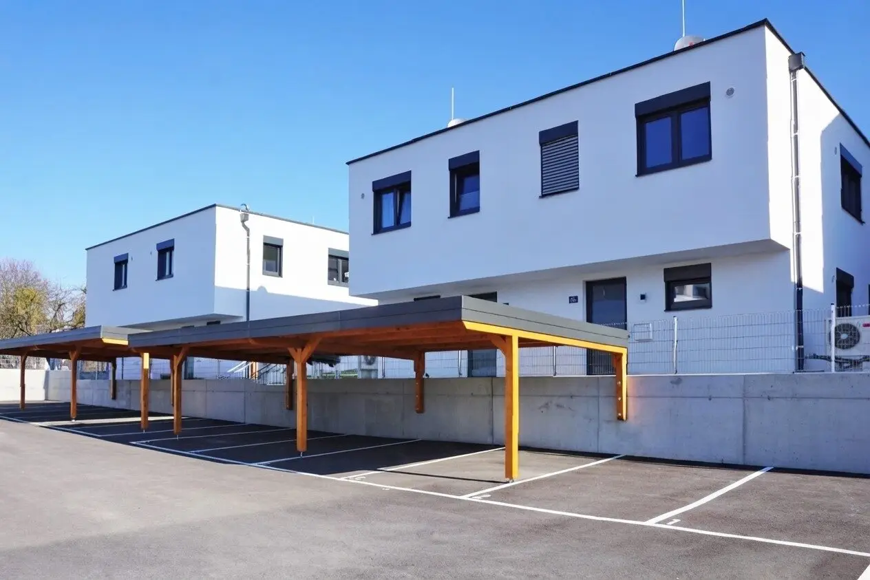 Modern semi-detached house in Gablitz – 100 m² first occupancy with terrace, garden and 2 carport spaces
