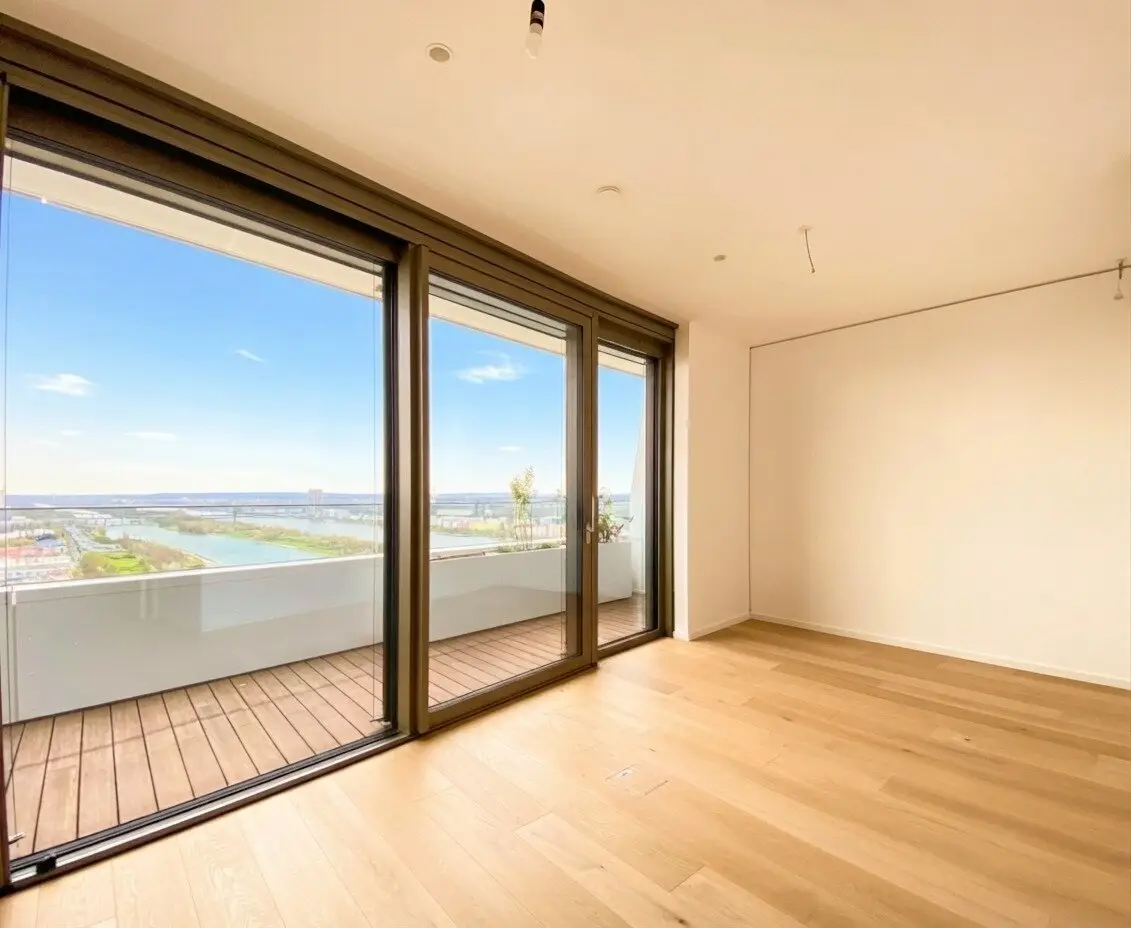 ENTZÜCKENDES SINGLEAPARTMENT MIT TRAUMHAFTER FERNSICHT UND GROSSEM BALKON