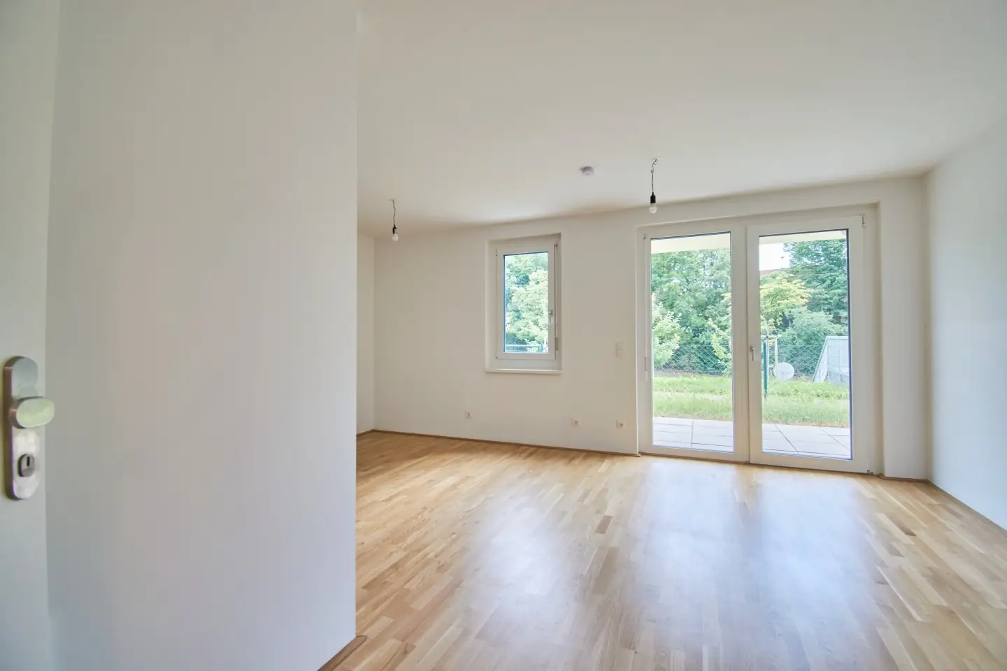 Ground floor apartment with garden and terrace near U1 Oberlaa