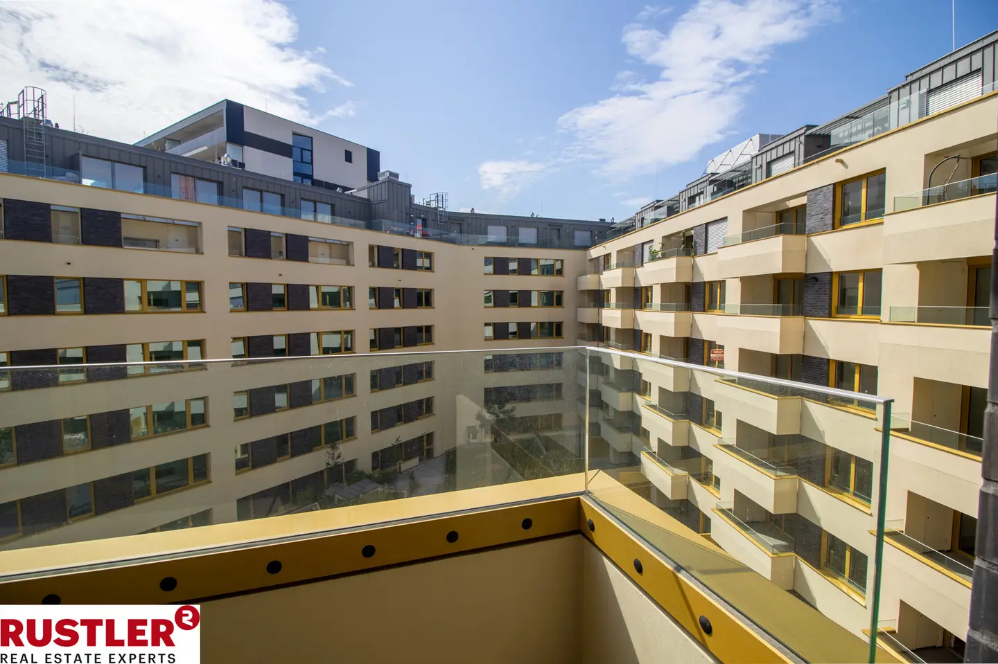 Erstbezug Wohnung im Neubau nahe Park