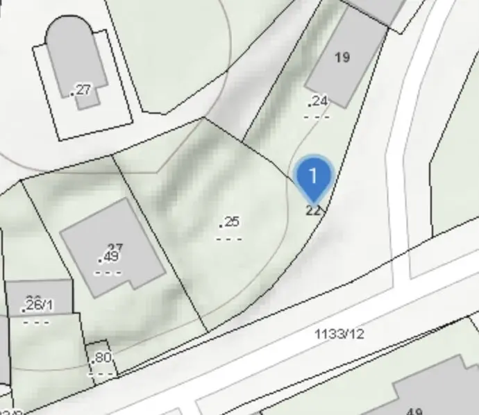 Sonniges Baugrundstück in ruhiger Lage mit Weinkellerröhre