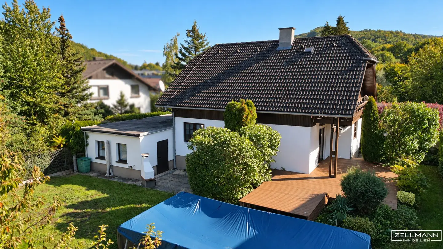 PURKERSDORF | Platz für Familie und Hobbys – gepflegtes Einfamilienhaus mit privatem Garten | ZELLMANN IMMOBILIEN