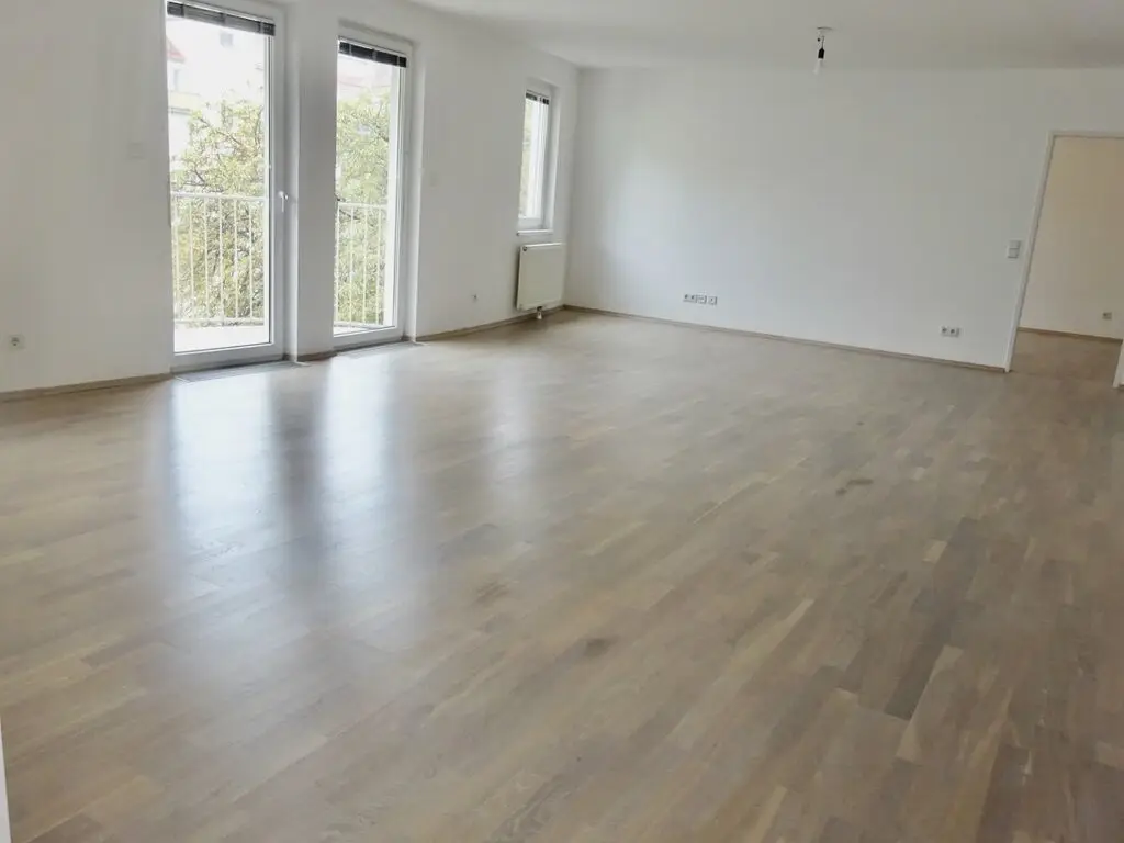 Bildhübsche Terrassenwohnung gleich neben Augarten + U2-Taborstraße, ruhig und sonnig, 4 Zimmer + Wohnküche, 3 Terrassen, Garage mietbar!