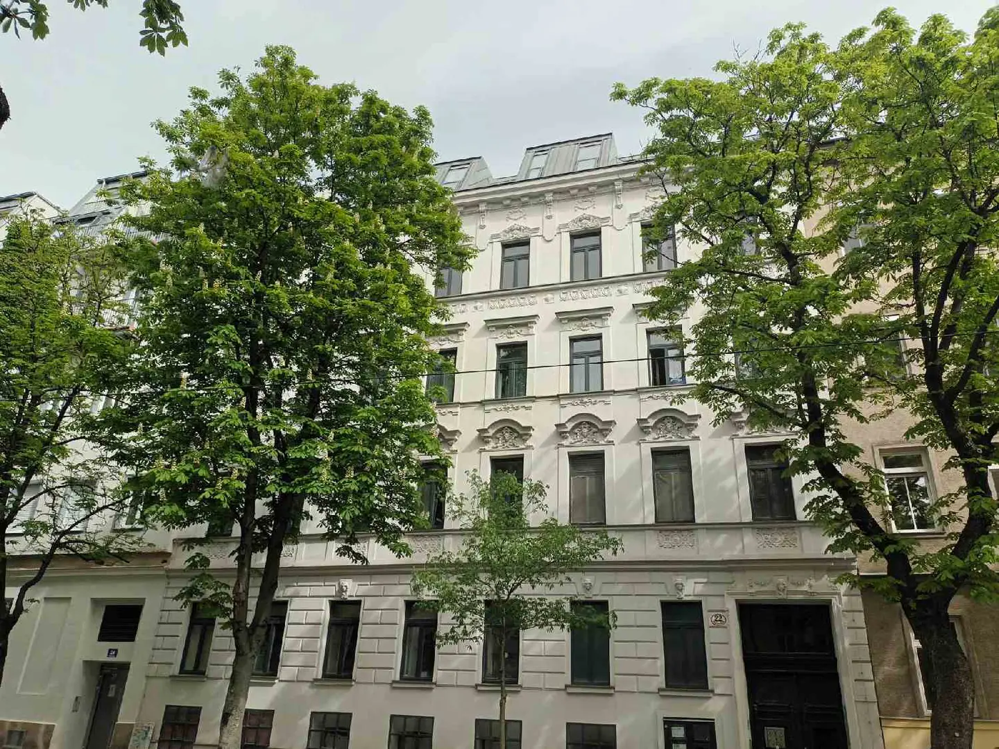 Wohnung mit Privatgarten und großer Terrasse