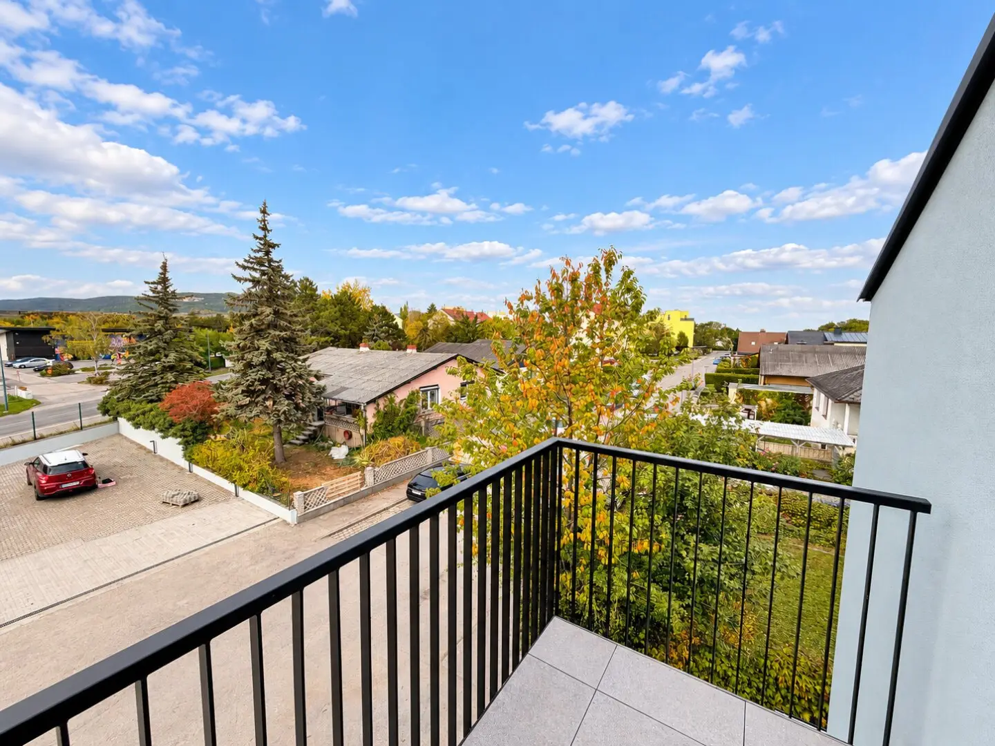 High-quality living in first occupancy with balcony and parking space