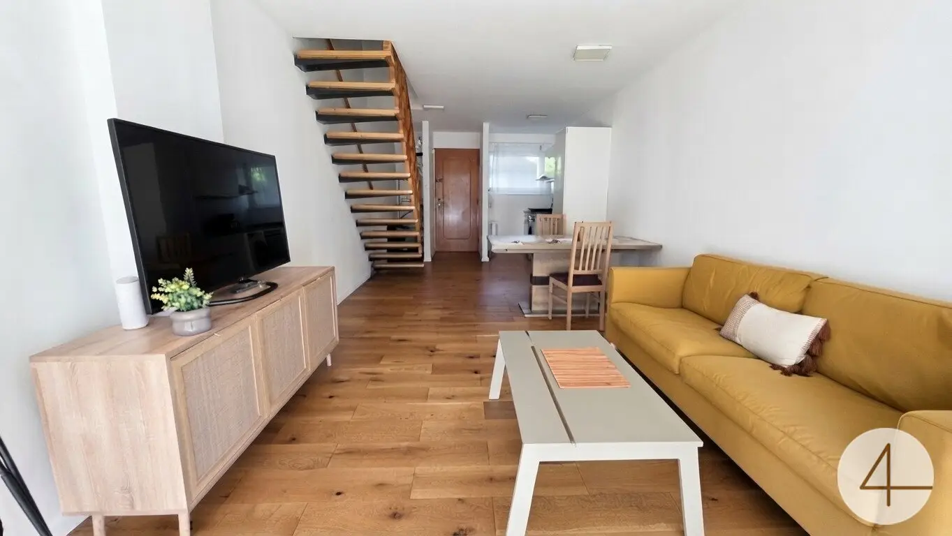 Rented maisonette apartment with two loggias