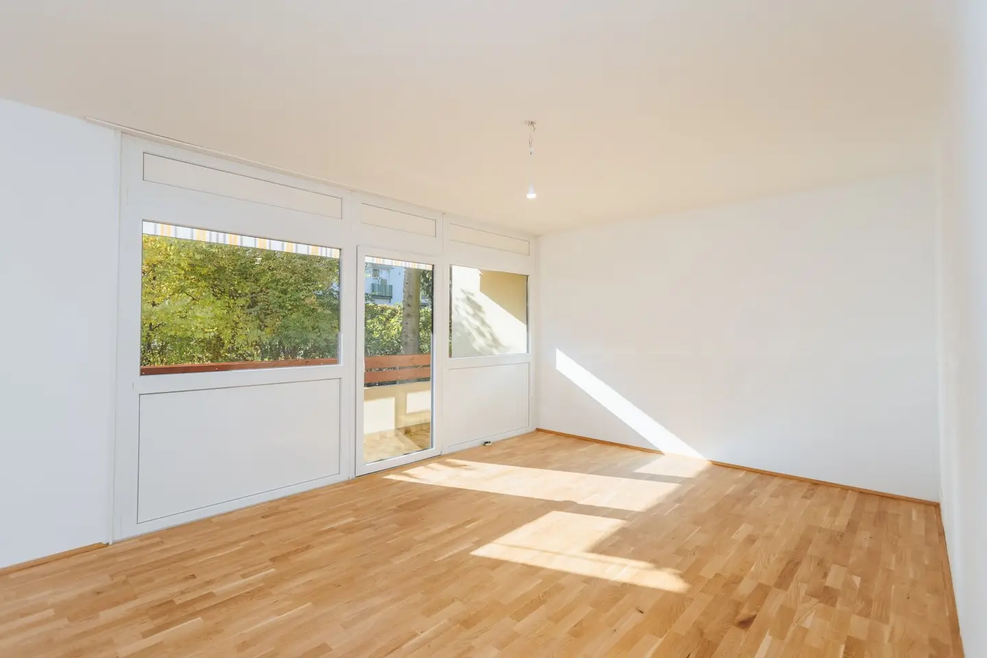 Neu, modern &amp; durchdacht: 84 m² Wohnkomfort mit Loggia &amp; optionalem Garagenplatz!