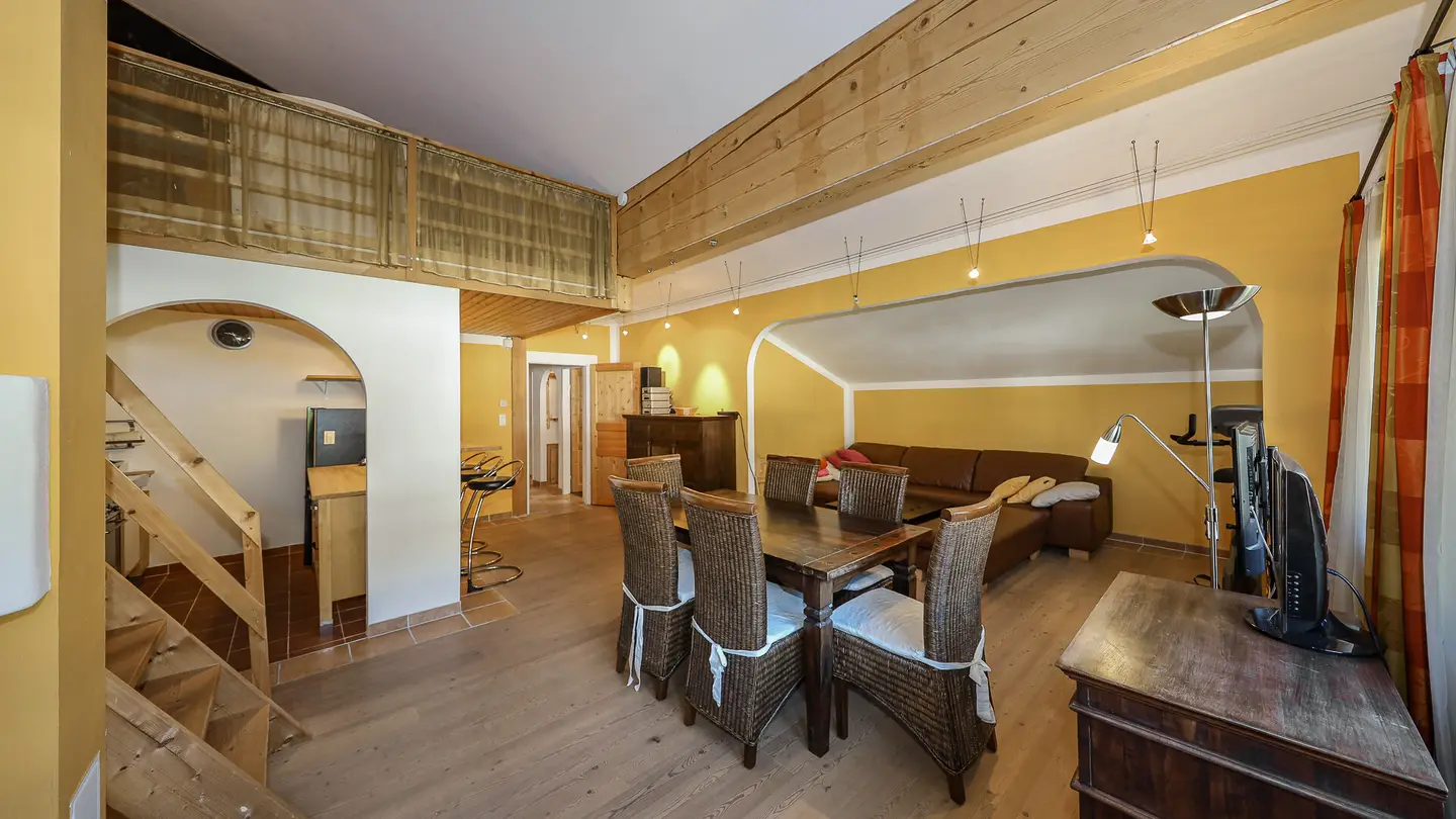 KITZIMMO-Dachgeschosswohnung mit schönem Ausblick kaufen - Immobilien Jochberg.