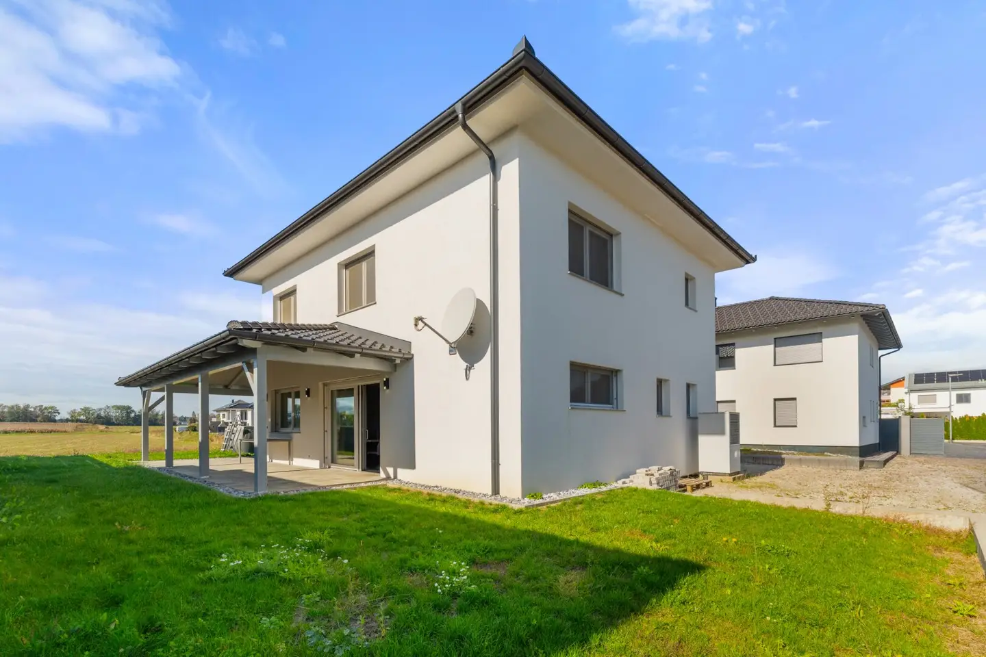 Einfamilienhaus in Hörtendorf - großzügige Terrasse, freier Grünblick und attraktiver Preis