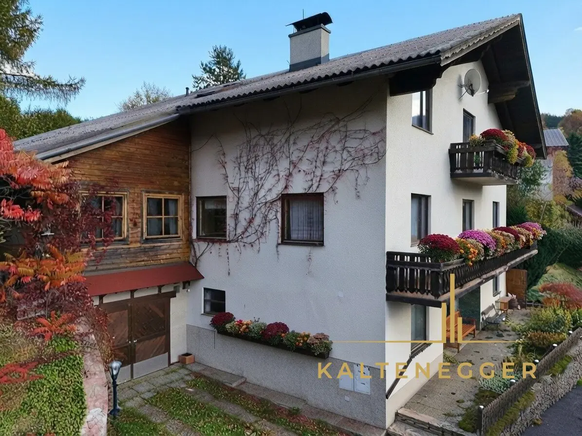 Großzügiges Wohnhaus idyllischer Lage