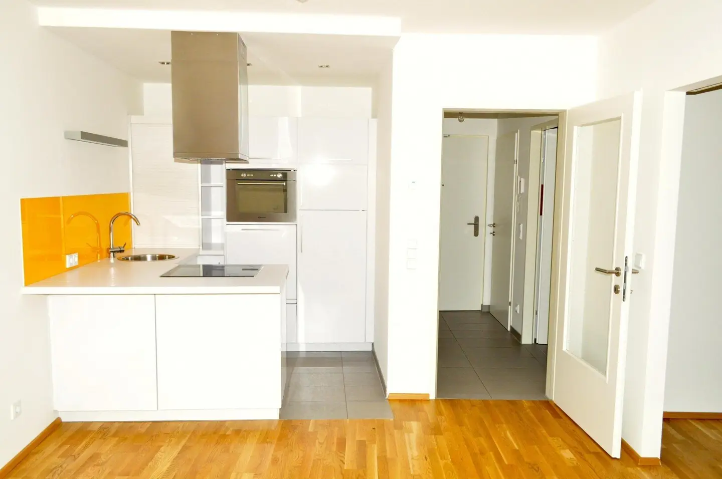 Sonnige 2 Zimmer-Balkonwohnung bei U3/Ottakring - AB MITTE JÄNNER 2027