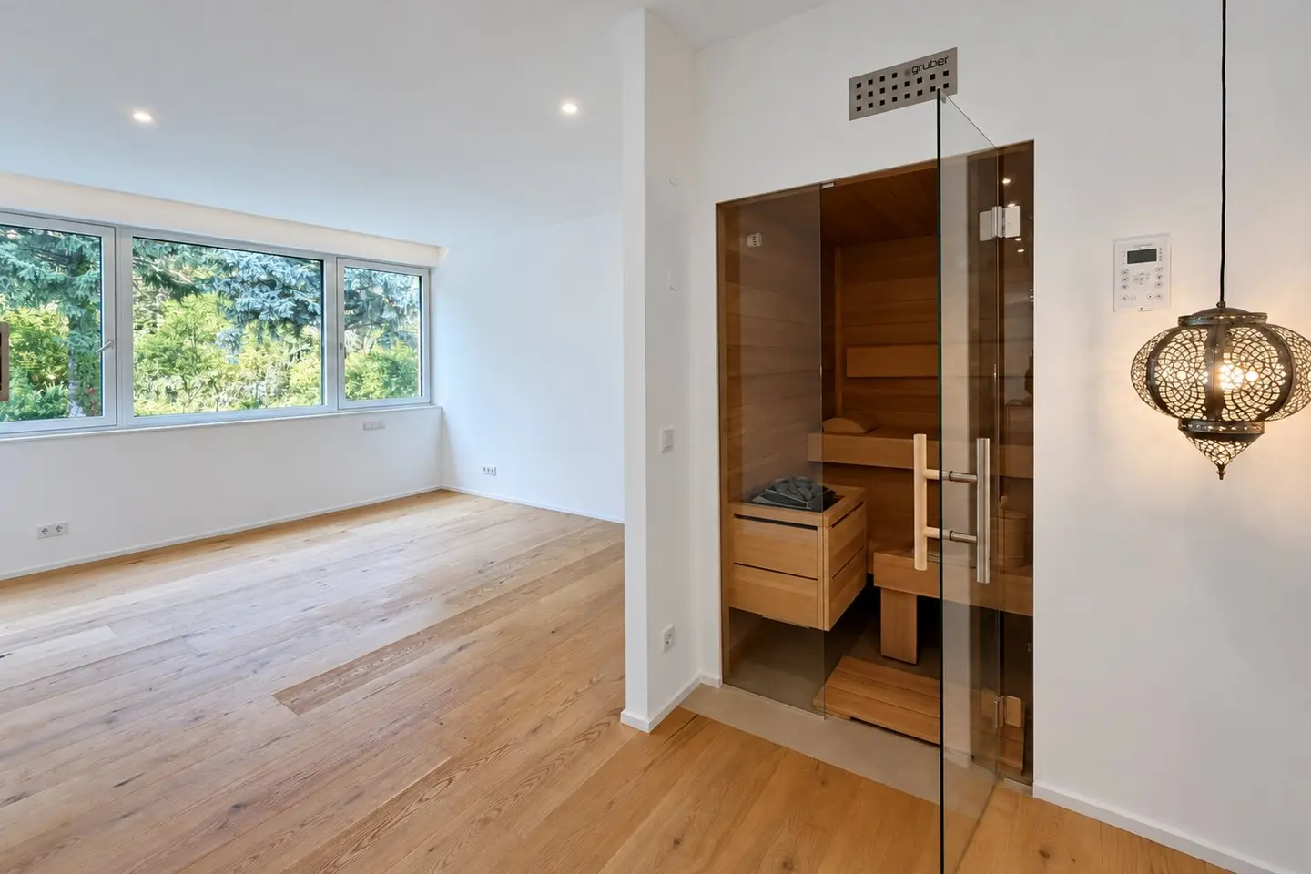 Kaasgraben, luxurious first occupancy, private sauna, garden-facing balcony