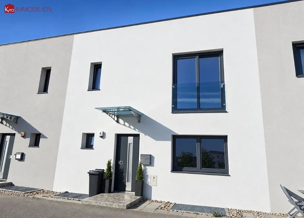 Modern terraced house with garden, terrace and underfloor heating in Strasshof, 4 rooms