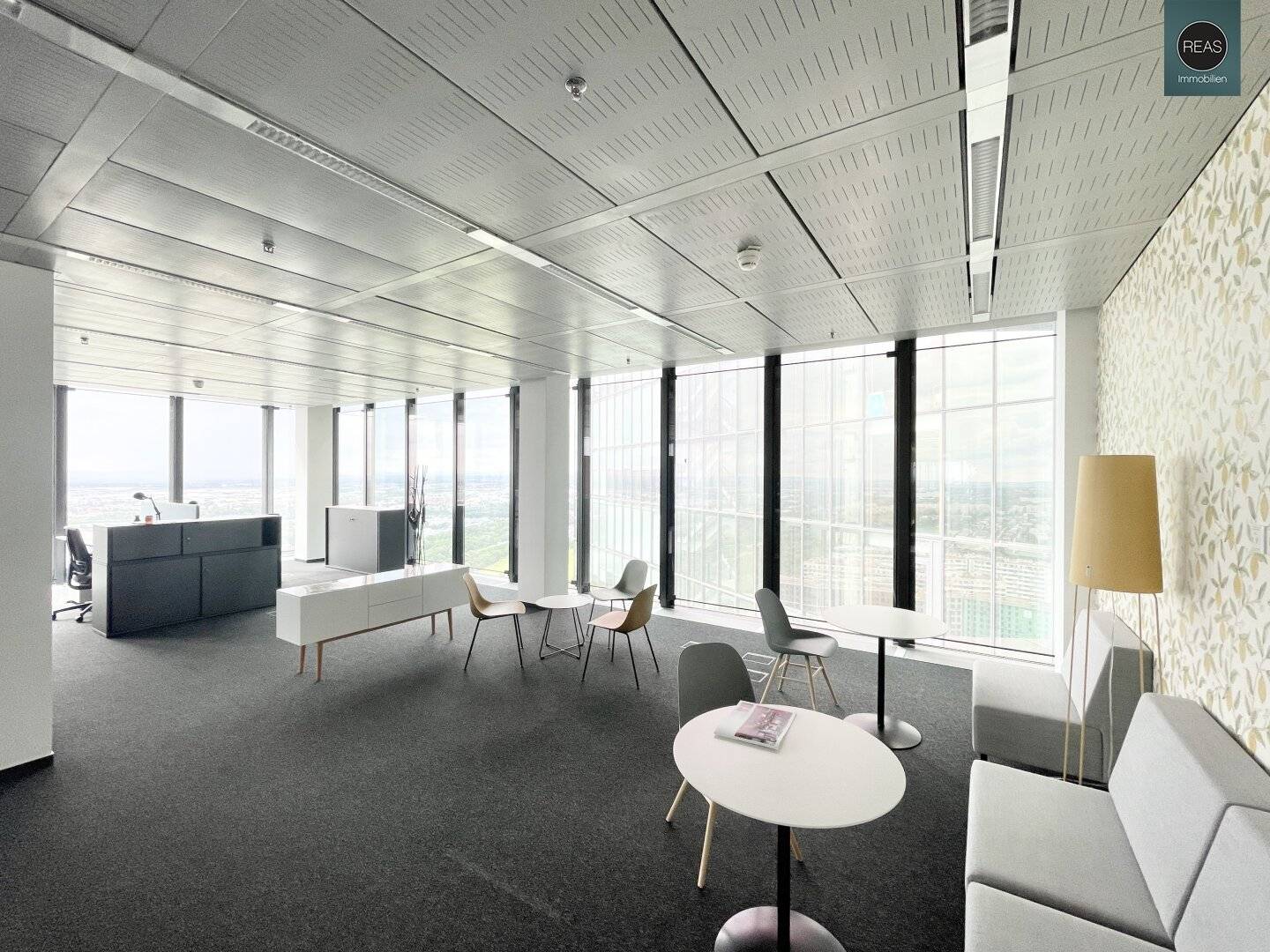Büro im Hochhaus Wienerberg