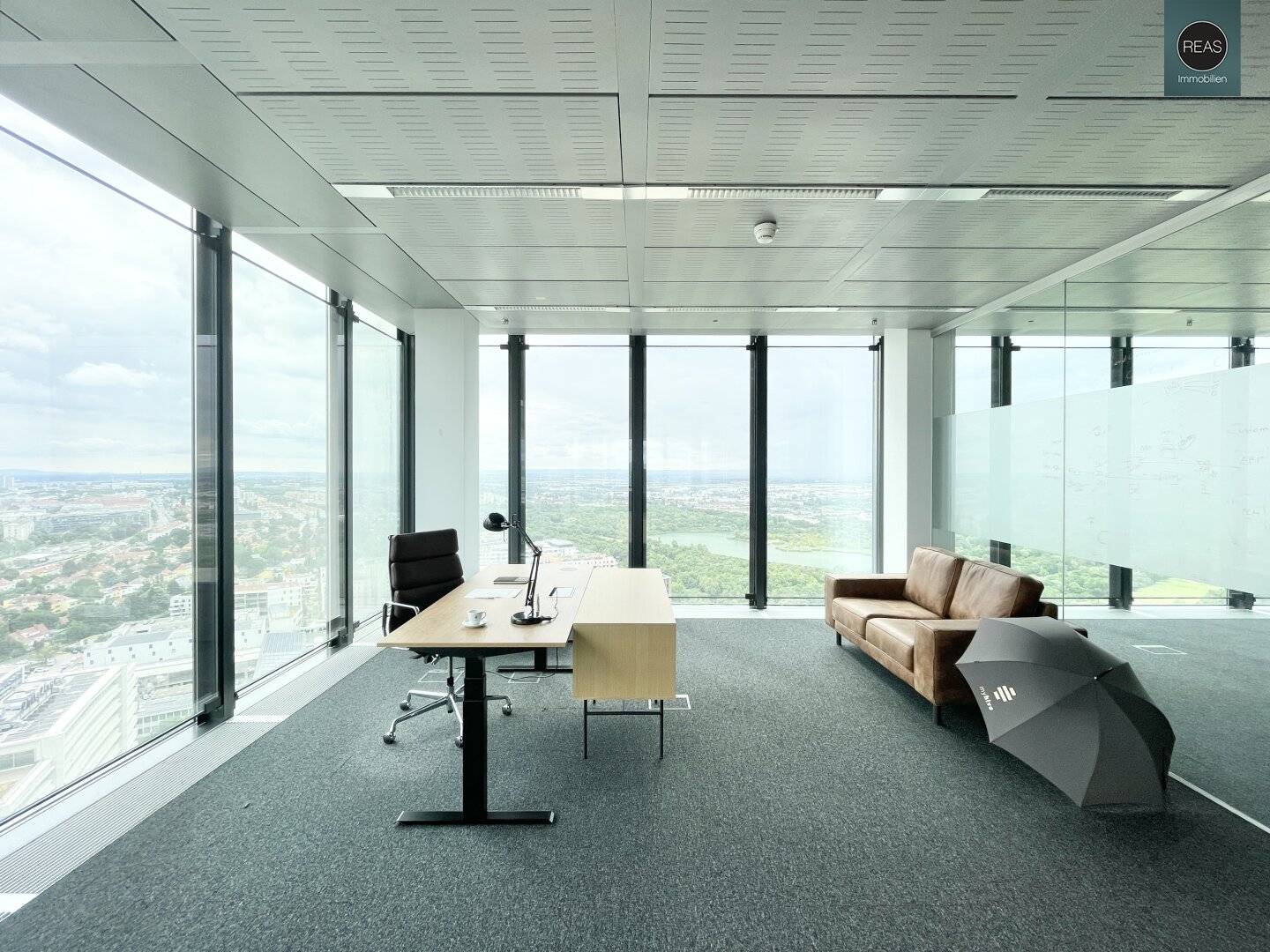 Büro im Hochhaus Wienerberg