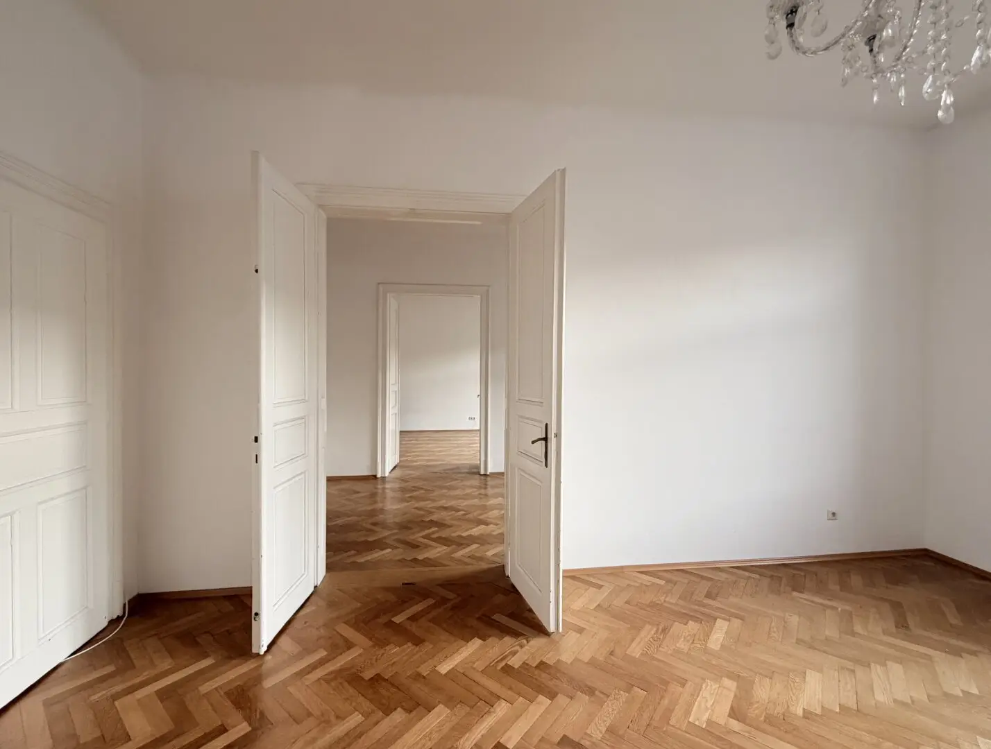 Attraktives Wohnungspaket für Eigennutzung oder Anlageobjekte in Bestlage am Fuße des Ruckerlsberg – im Herz-Jesu-Viertel – 4 Wohneinheiten