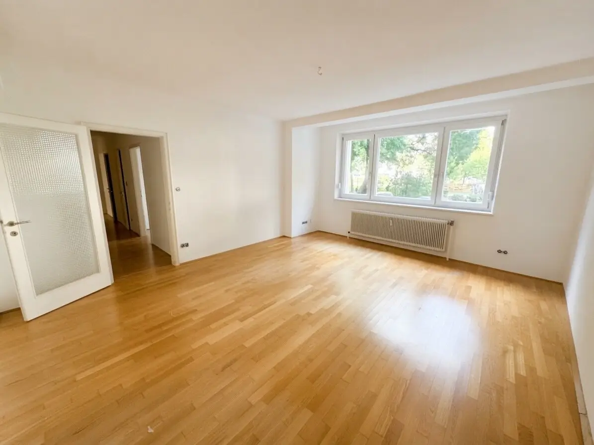 U4 STADTPARK | 2 ZIMMER | HOCHPARTERRE