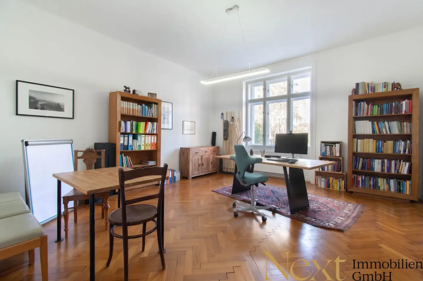 Büro IV (KI generiert)