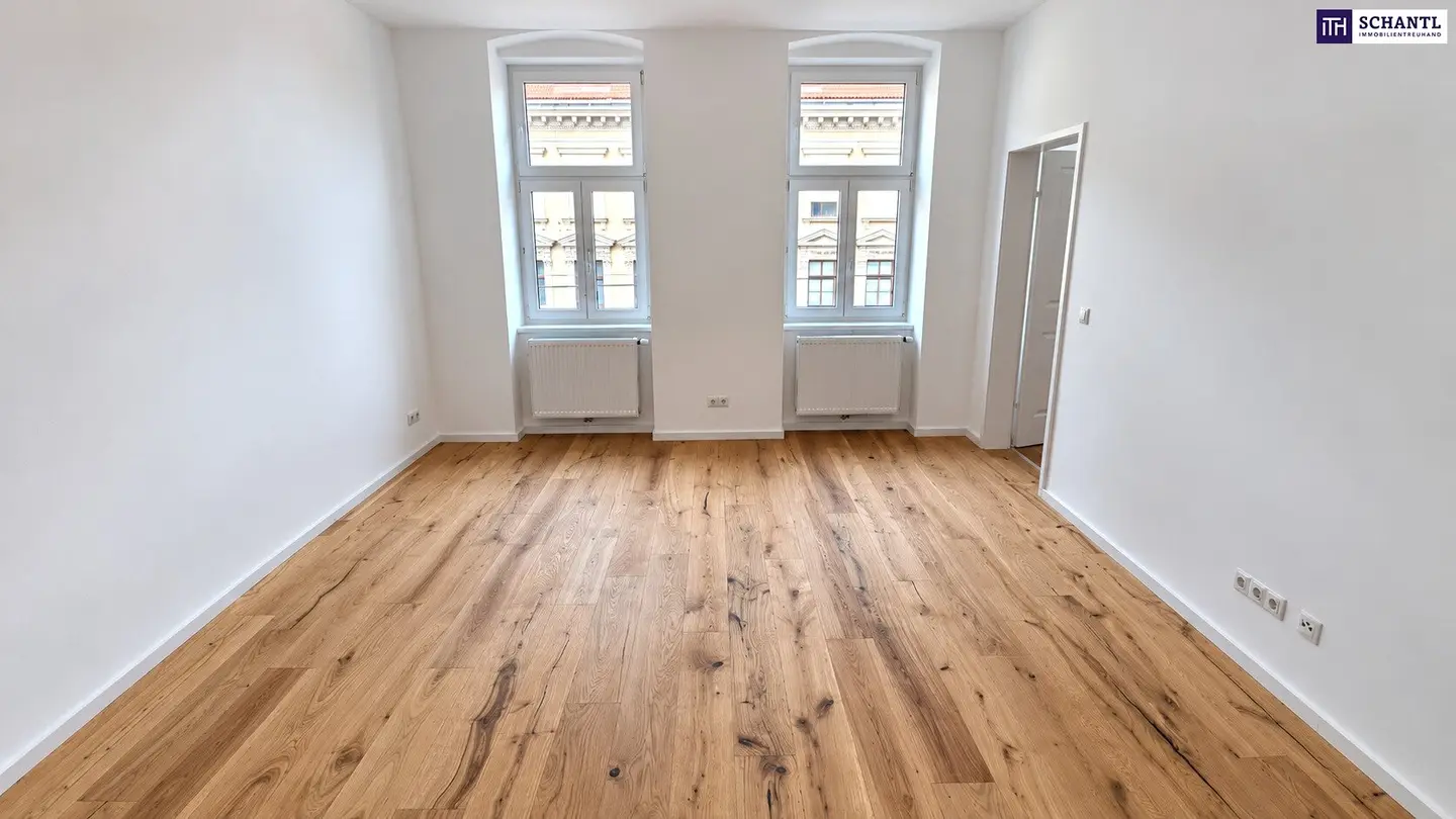 Old building charm rediscovered: Lovingly renovated 2-room apartment with modern fittings + Excellent infrastructure + Dreamlike old building + In the heart of the action Act now