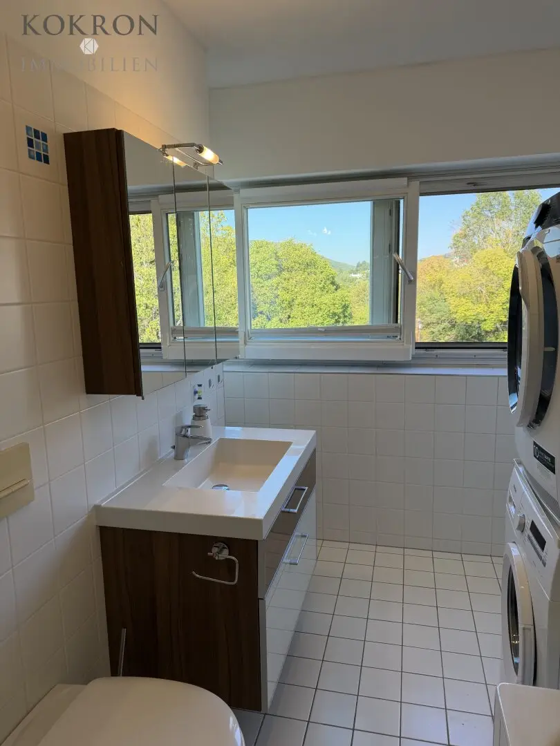 Badezimmer mit Ausblick
